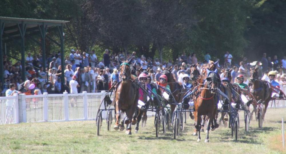 L'hippodrome de Gabarret, dans les Landes, s'engage pour le bien-être animal et l'environnement avec EquuRES