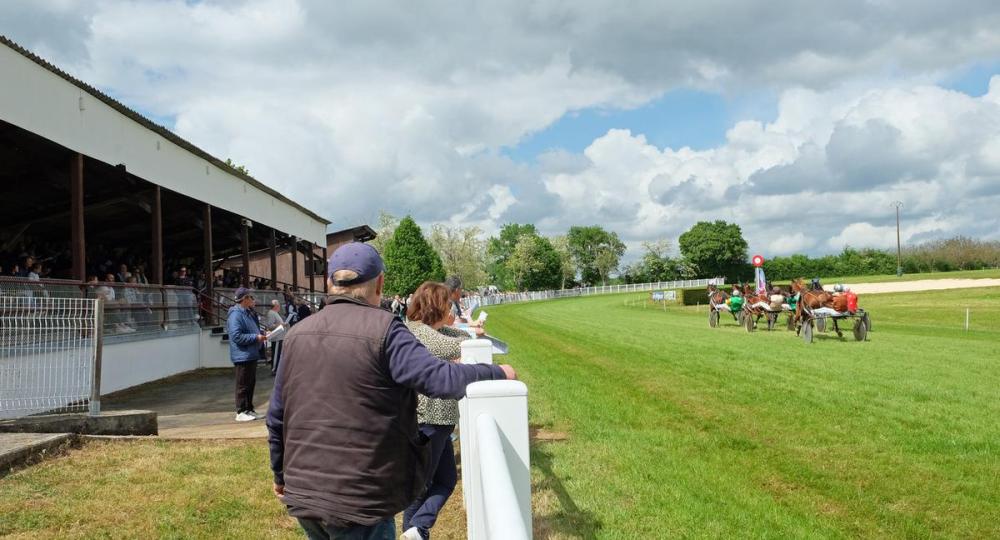 L’hippodrome de Monpazier obtient sa labellisation EquuRES Hippodrome à l’échelon engagement !