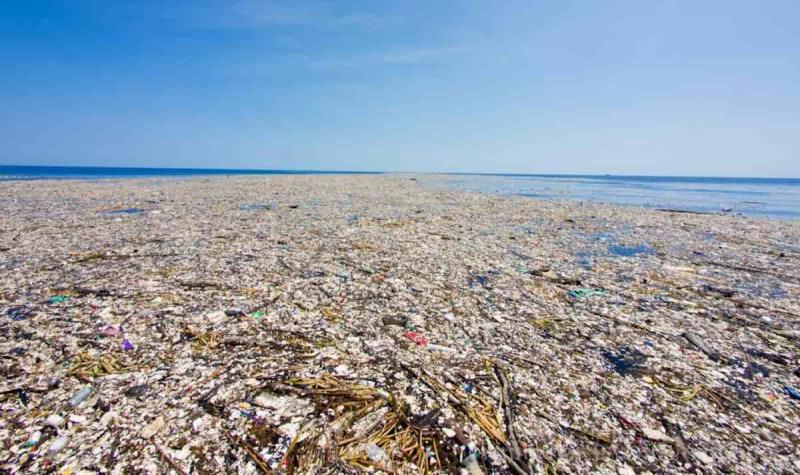 Photo d'un gyre de plastique
