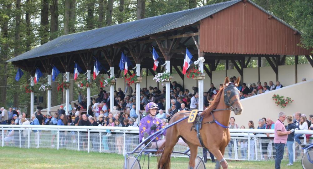 L'hippodrome de Vibraye, dans la Sarthe, se labellise EquuRES à l'échelon Engagement