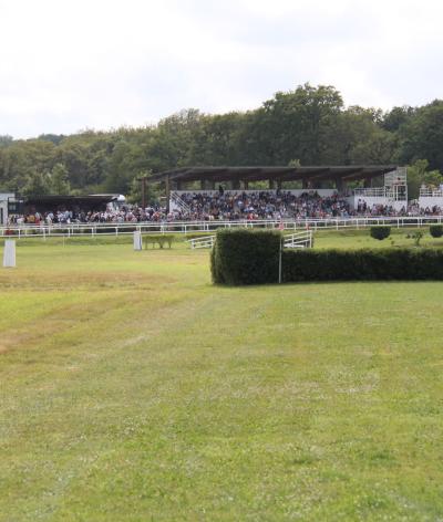 L'hippodrome du Dorat, dans la Haute-Vienne, obtient sa labellisation EquuRES à l'échelon Engagement !