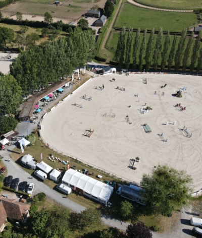 Le Haras de la Vallée à Notre Dame d'Estrées, site incontournable de concours, labellisé EquuRES