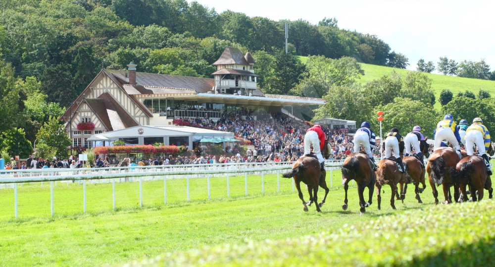 L'hippodrome de Clairefontaine renouvelle son label EquuRES Excellence !