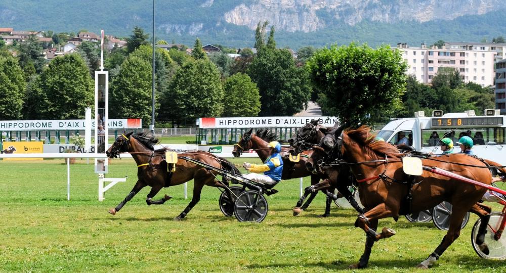 L'Hippodrome de Marlioz, à Aix-les-Bains, renouvelle sa labellisation EquuRES !
