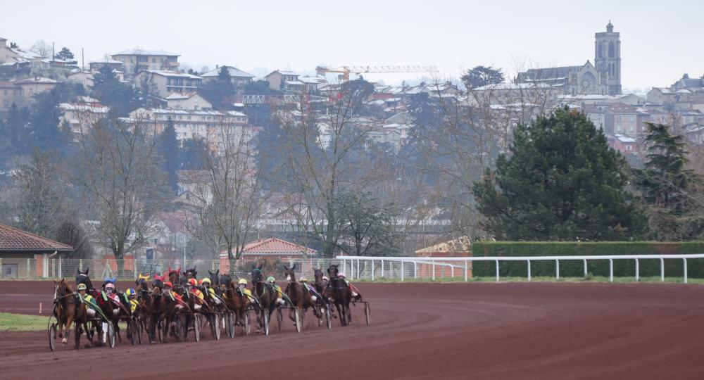 L'hippodrome de Saint Galmier, dans la Loire, renouvelle sa labellisation et atteint le niveau progression