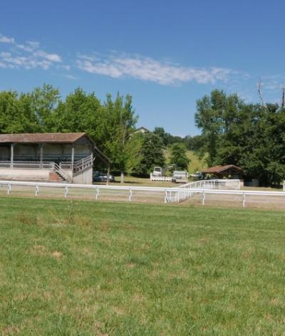 L'hippodrome de Valence-sur-Baïse, dans le Gers, se labellise EquuRES au niveau engagement