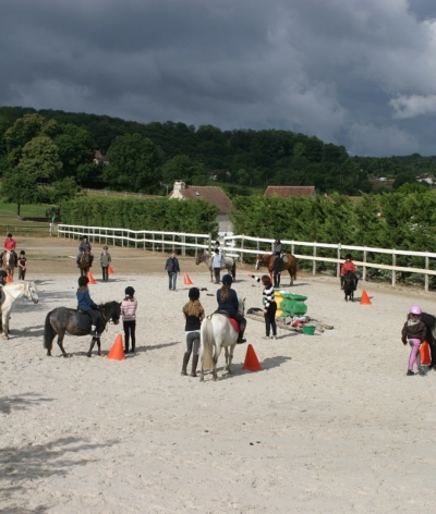 Le Poney-club de Sainte-Eugénie, à côté du Haras du Pin, labellisé EquuRES