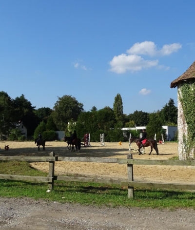 Le Poney-club du Genetey à côté de Rouen, labellisé EquuRES