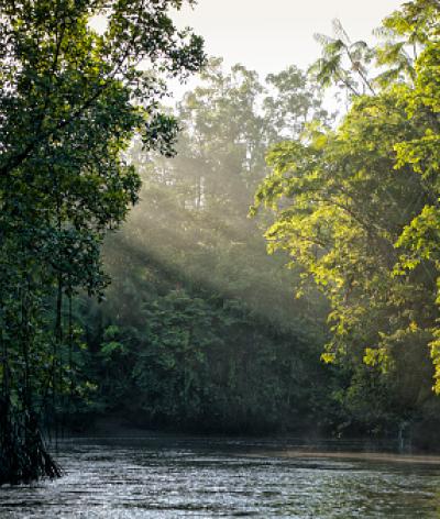 Est-il possible d’utiliser l’eau de rivière pour les consommations en eau de ma structure équestre ?