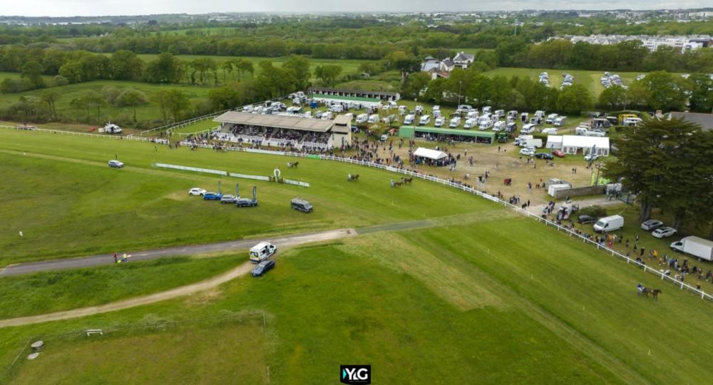L'hippodrome de Vannes, situé dans le Morbihan, renouvelle la labellisation EquuRES